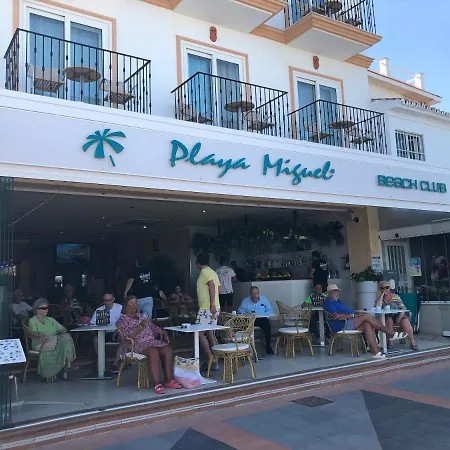 Apartamento Totalmente Reformado Con Piscina Y Jardines Al Lado De La Playa De La Carihuela Torremolinos Esterno foto